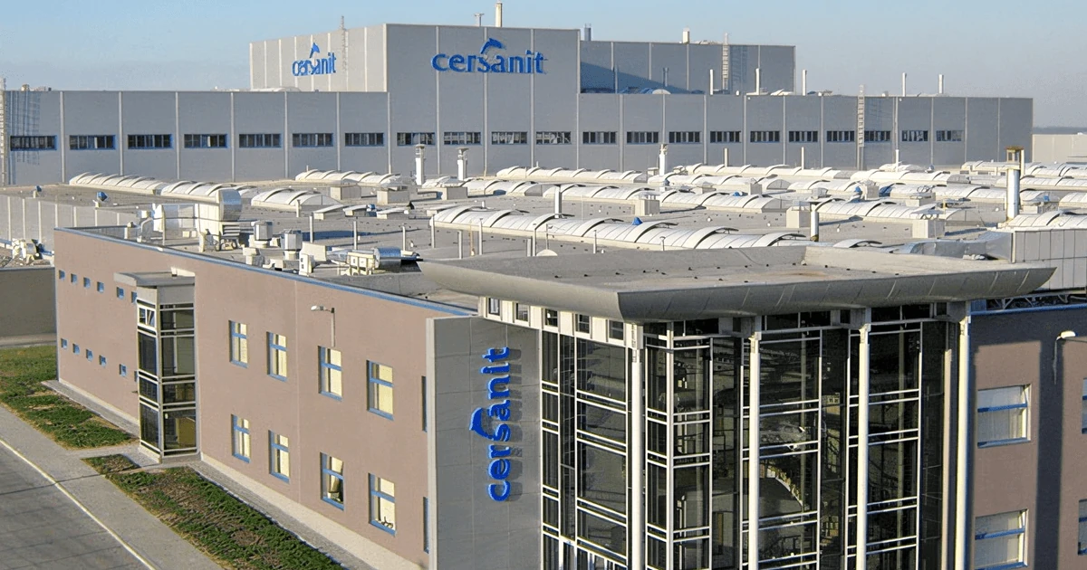 Cersanit Invest у Звягелі зупинив виробництво: що відомо про наслідки удару