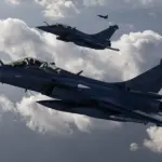 Ілюстративне фото двох винищувачів Rafale ВПС Франції під час навчань Volfa 2025, вересень 2025 року